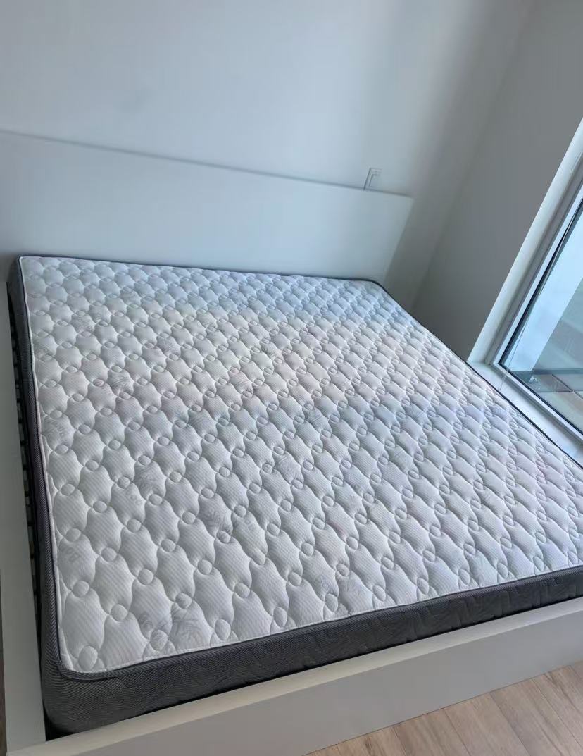Medium Firm Mattress (Firmness ★★ | Innerspring + Foam, 9" Thick)