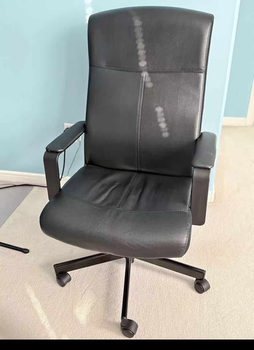 Basic Office Chair