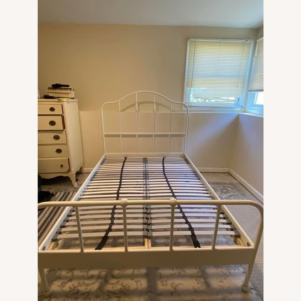 SAGSTUA White Queen Bed Frame