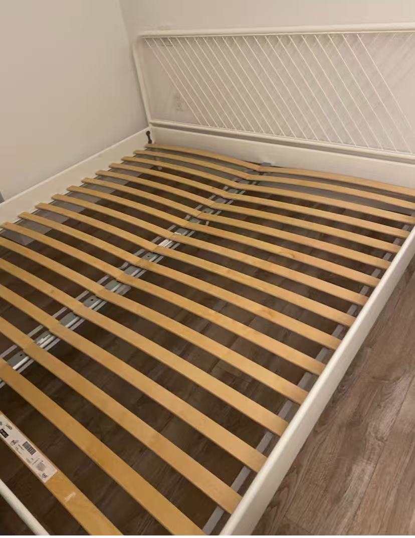 NESTTUN White King Bed Frame