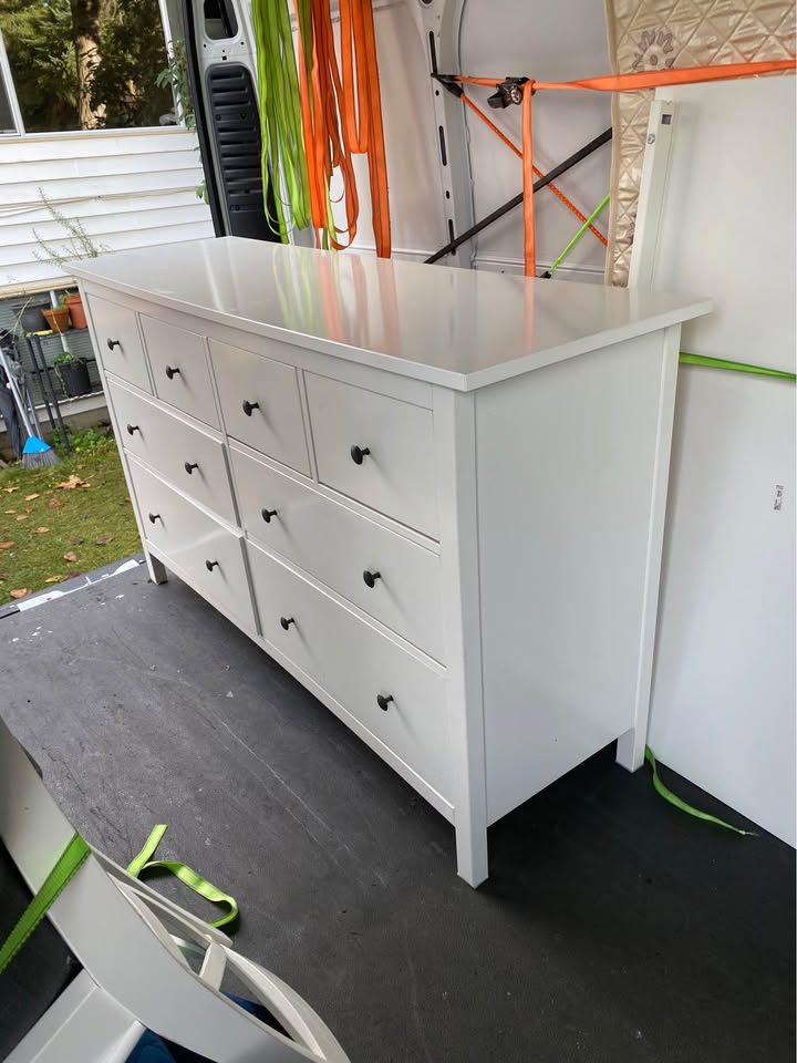 HEMNES 白色8抽屉斗柜