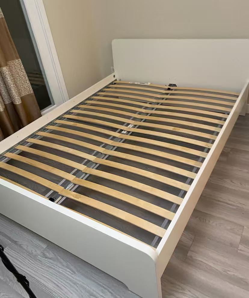 ASKVOLL White Queen Bed Frame
