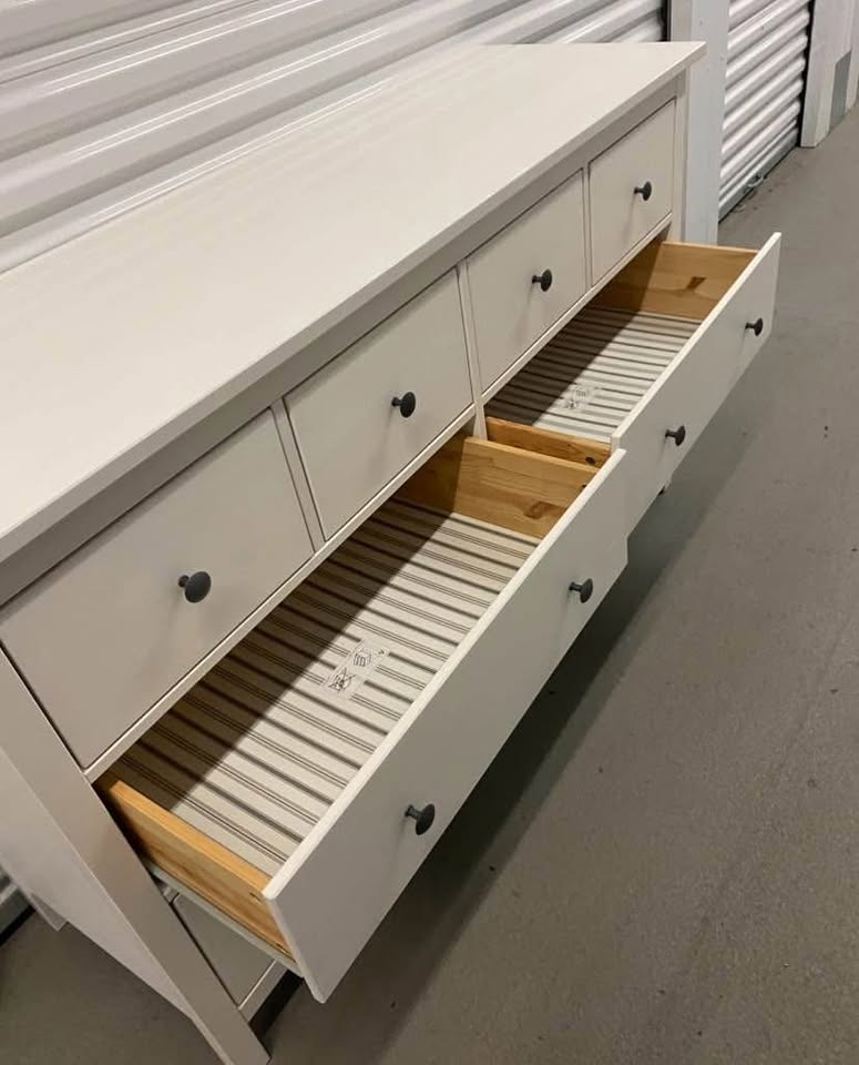 HEMNES 白色8抽屉斗柜