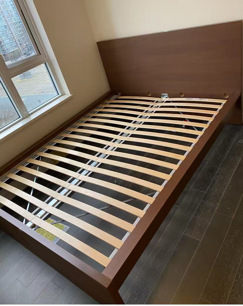 MALM 棕色 Queen 床架
