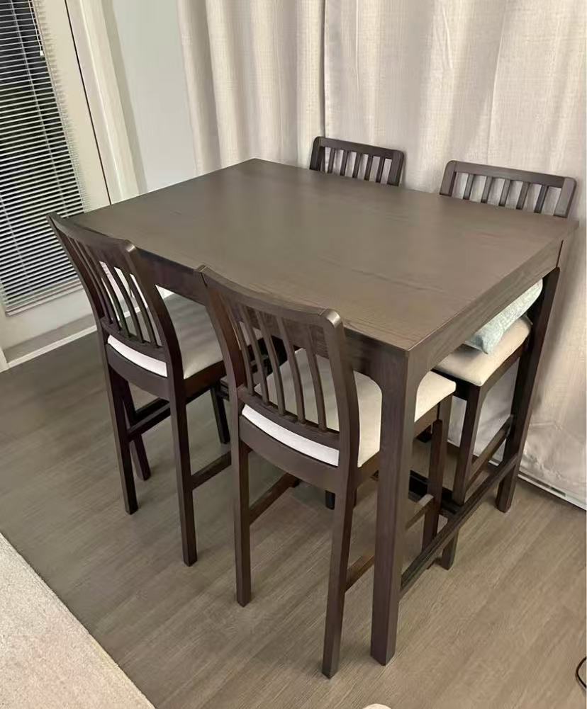 Bar Height Dining Table with 4 Bar Stools