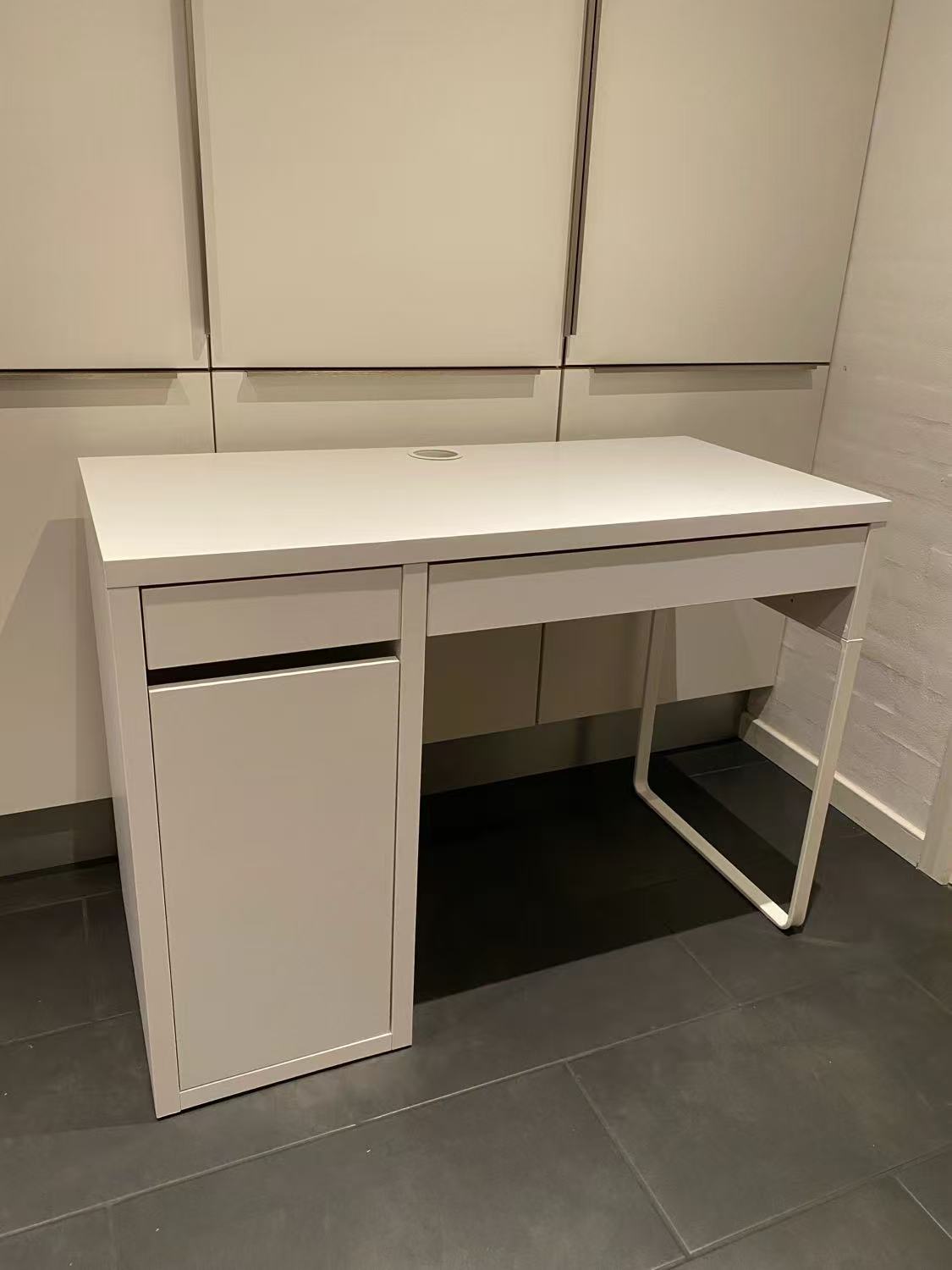 MICKE White Desk with Drawers