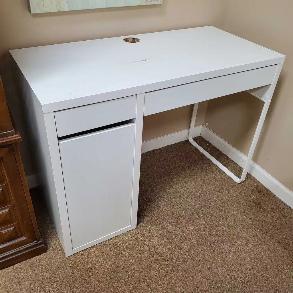 MICKE White Desk with Drawers