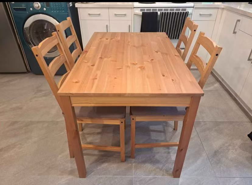 Standard Height Dining Table and 4 Chairs Set (Non-Extendable)