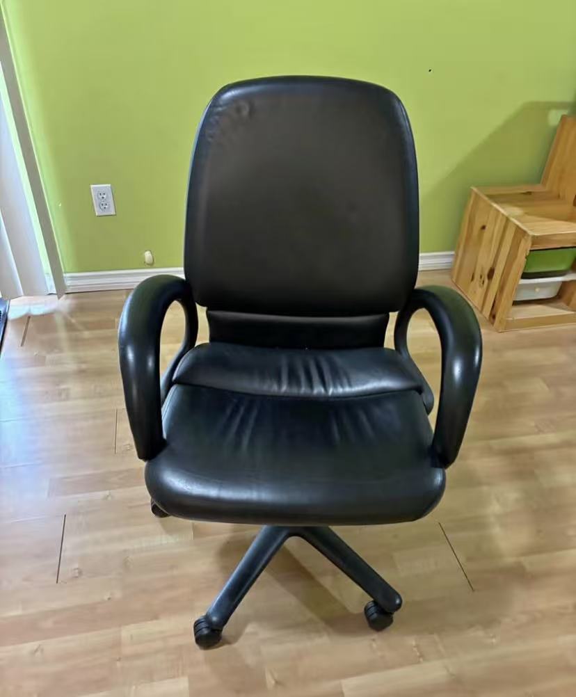 Basic Office Chair