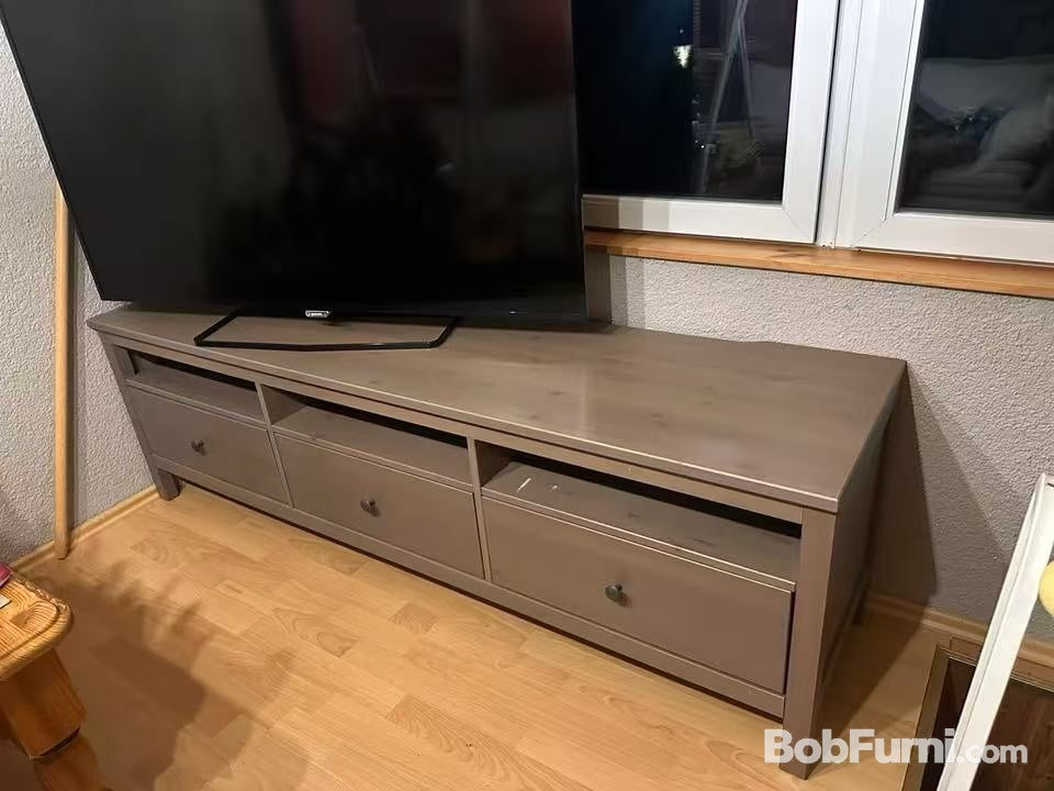 BobFurni watermarked image 2