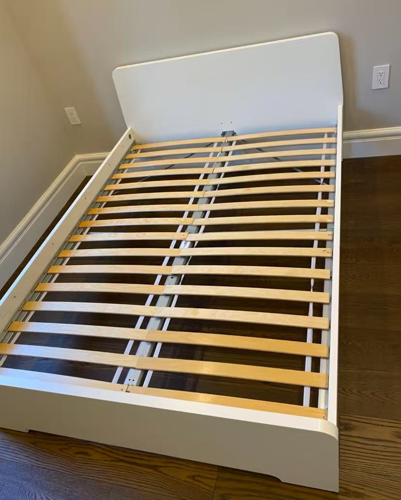 ASKVOLL White Queen Bed Frame