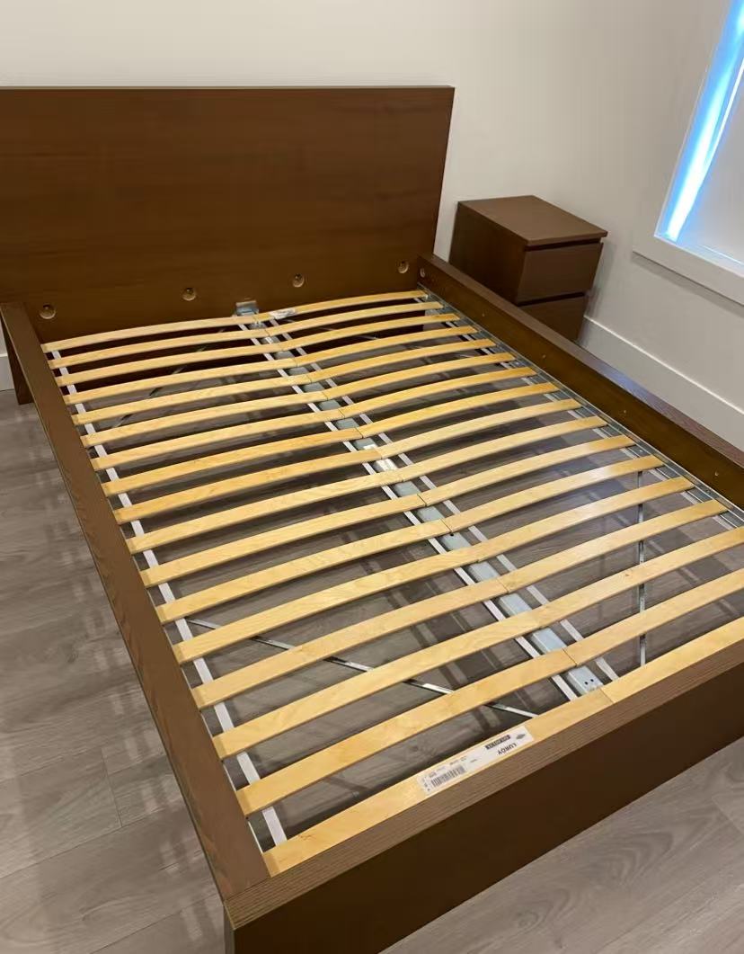 MALM 棕色 Queen 床架