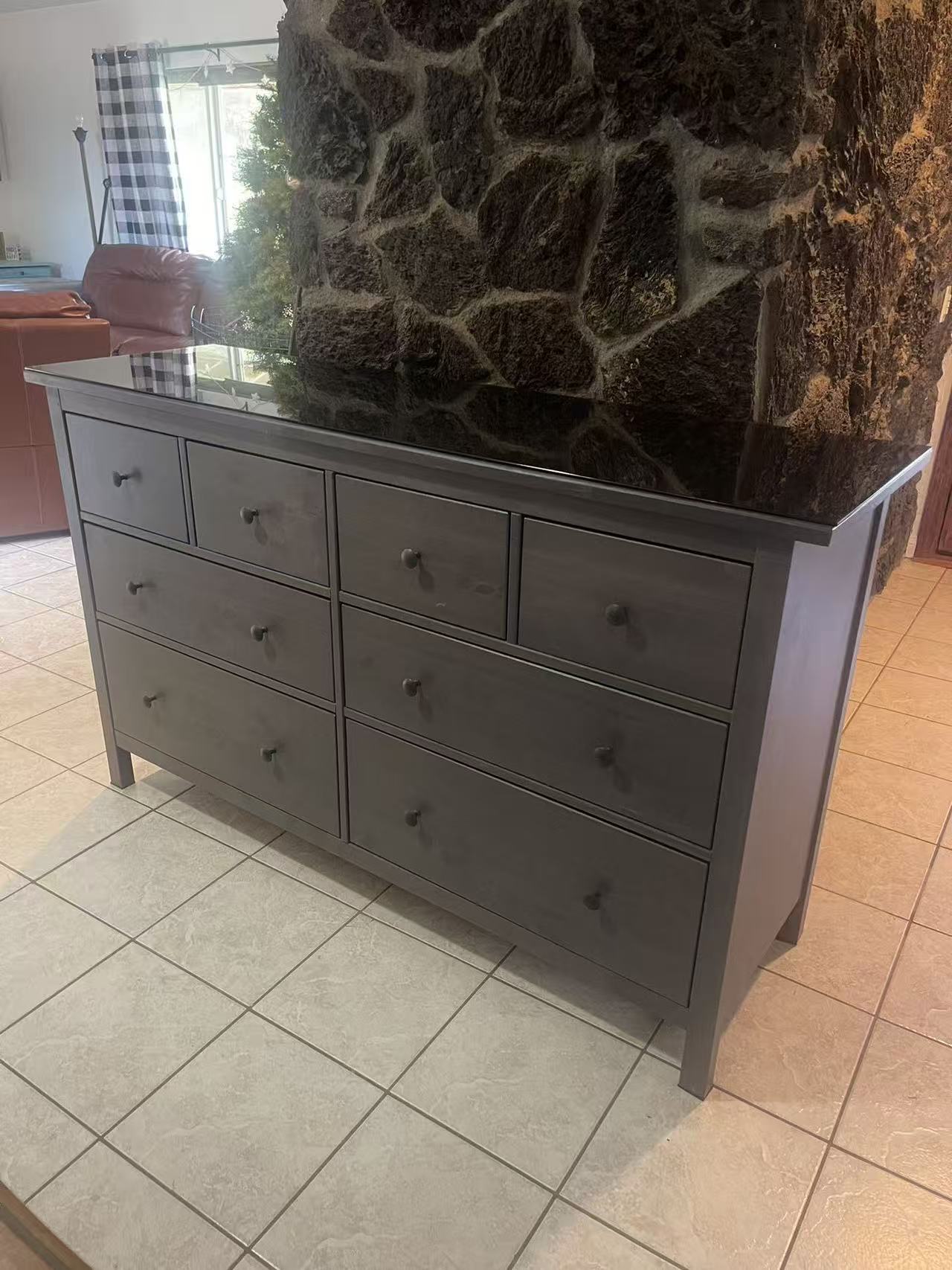 HEMNES Black 8-Drawer Dresser