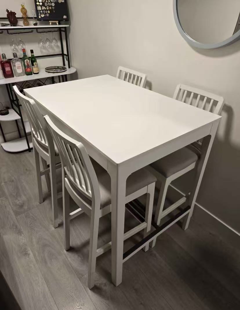 Bar Height Dining Table with 4 Bar Stools